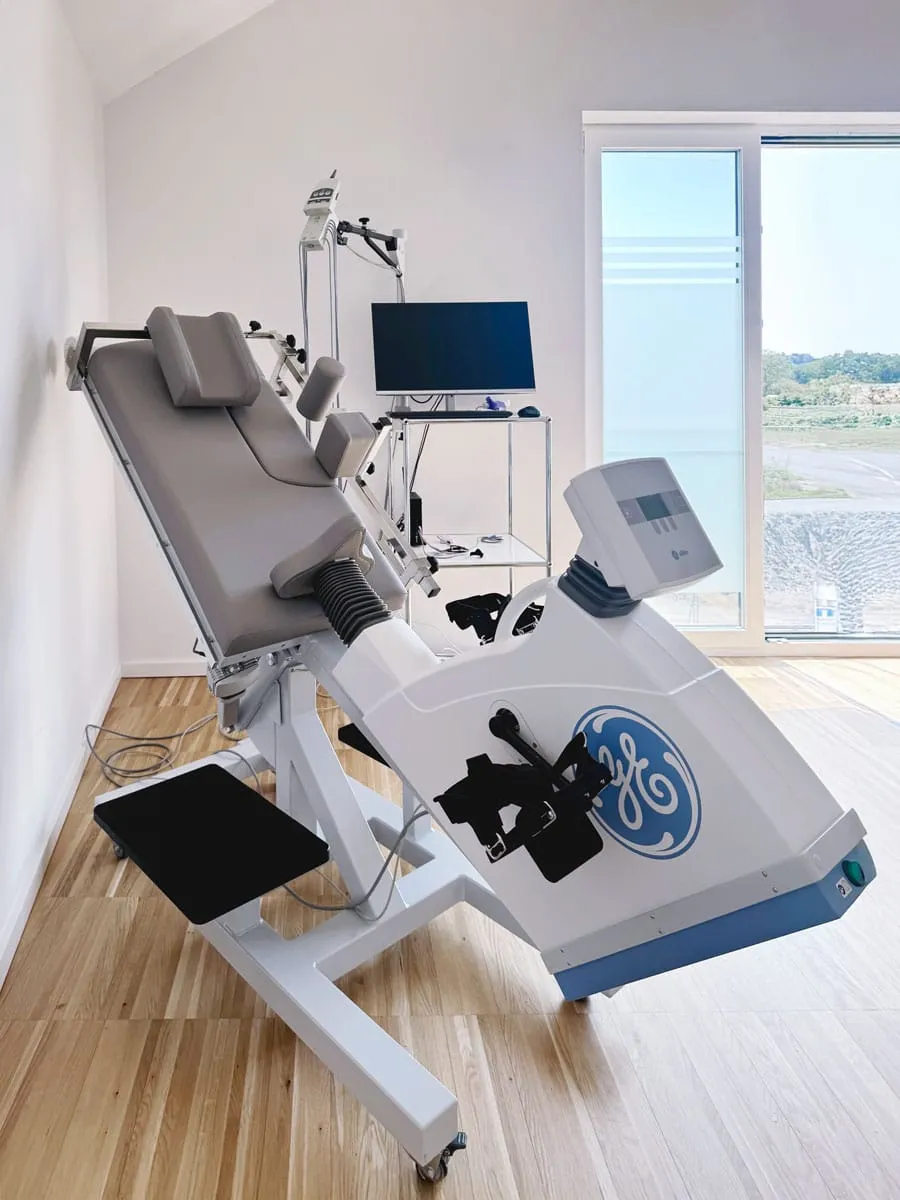 Untersuchungsraum mit moderner Ausstattung